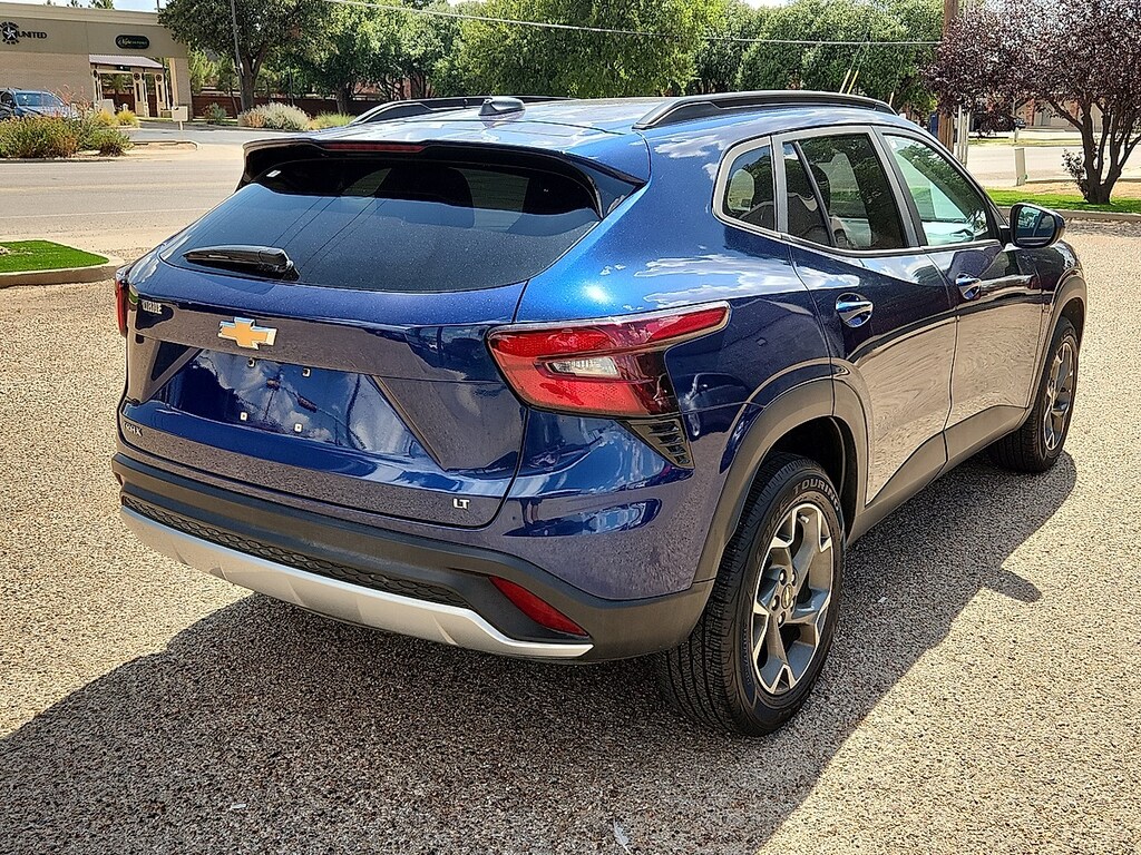 Used 2024 Chevrolet Trax LT SUV