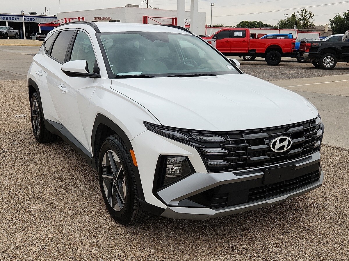 2025 Hyundai Tucson SEL photo 2