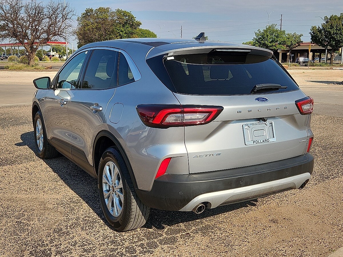 2024 Ford Escape Active photo 2