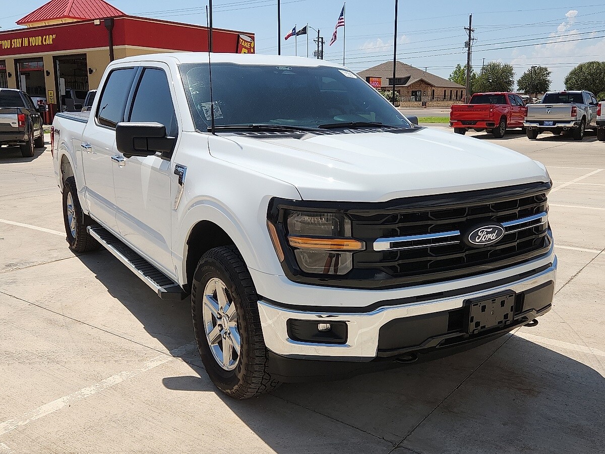 2024 Ford F-150 XLT photo 4