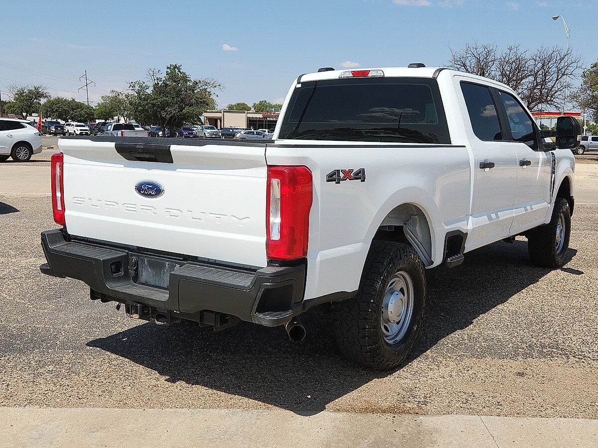 2023 Ford F-250 XL photo 3