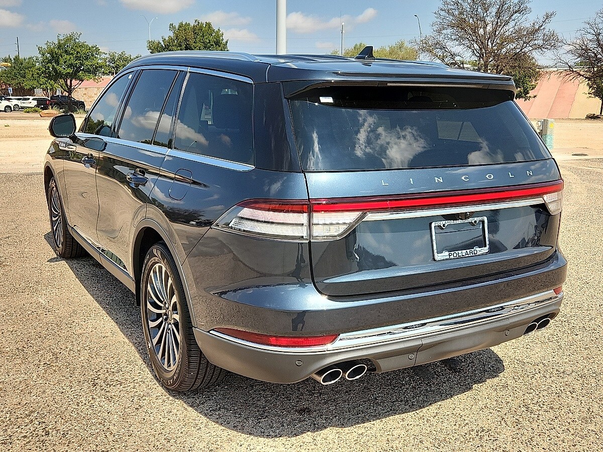 2022 Lincoln Aviator Reserve photo 2
