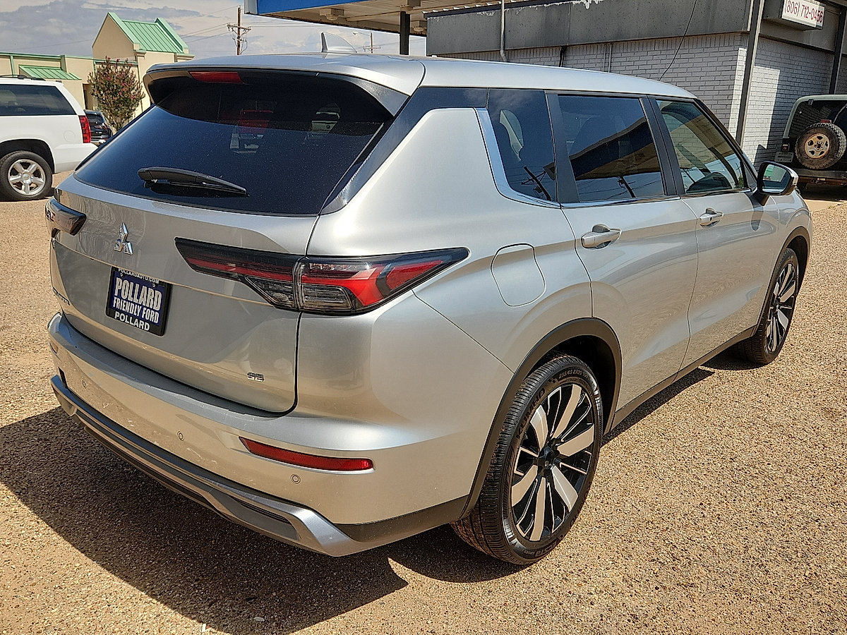 Used 2025 Mitsubishi Outlander SE SUV