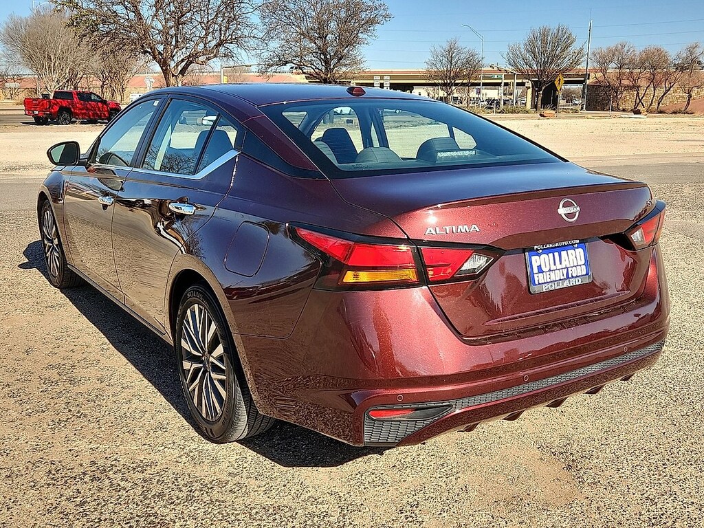 Used 2024 Nissan Altima 2.5 SV Sedan