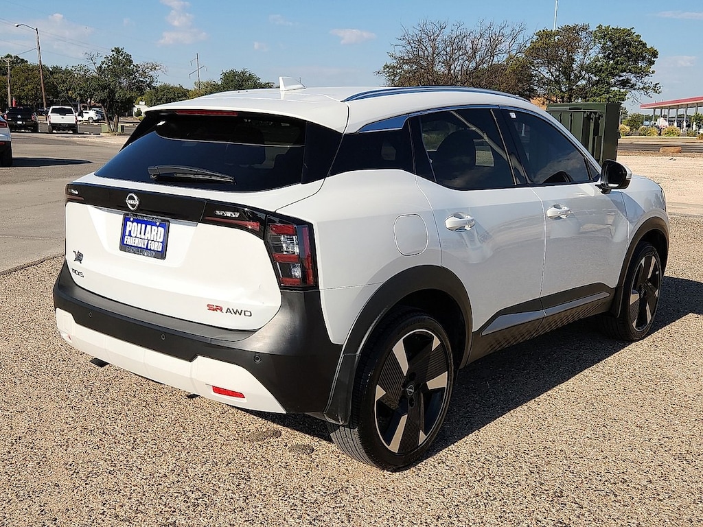 Used 2025 Nissan Kicks SR SUV