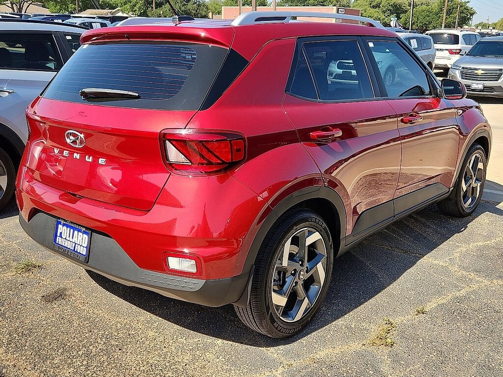 Used 2024 Hyundai Venue SUV
