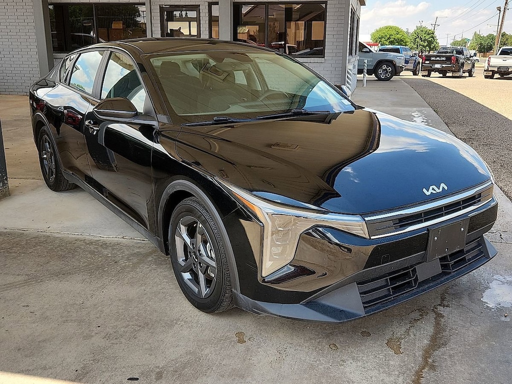 Used 2025 Kia K4 LXS Sedan