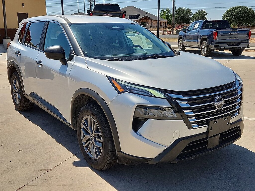 Used 2024 Nissan Rogue S SUV