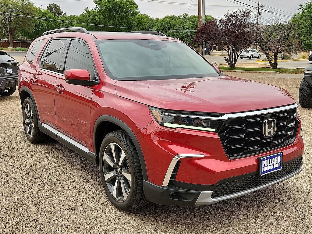 Used 2025 Honda Pilot Touring SUV