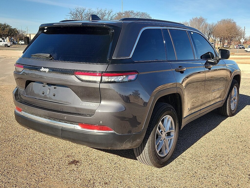 Used 2024 Jeep Grand Cherokee Laredo SUV