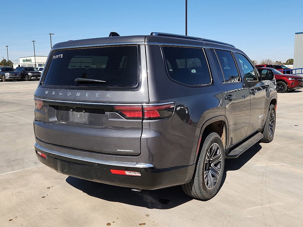 Used 2024 Jeep Wagoneer Series II SUV
