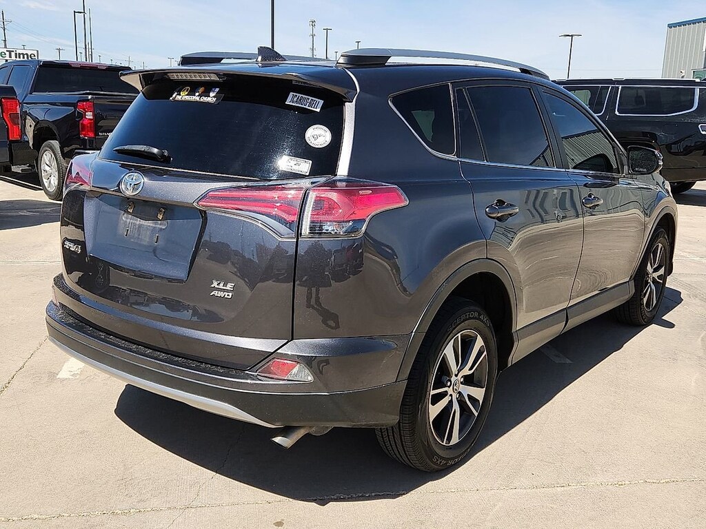 Used 2018 Toyota RAV4 SUV