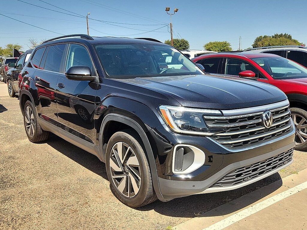 Used 2024 Volkswagen Atlas 2.0T SE w/Technology SUV
