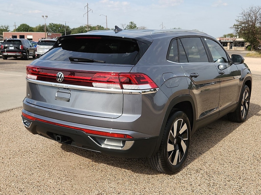 Used 2024 Volkswagen Atlas Cross Sport 2.0T SE w/Technology SUV