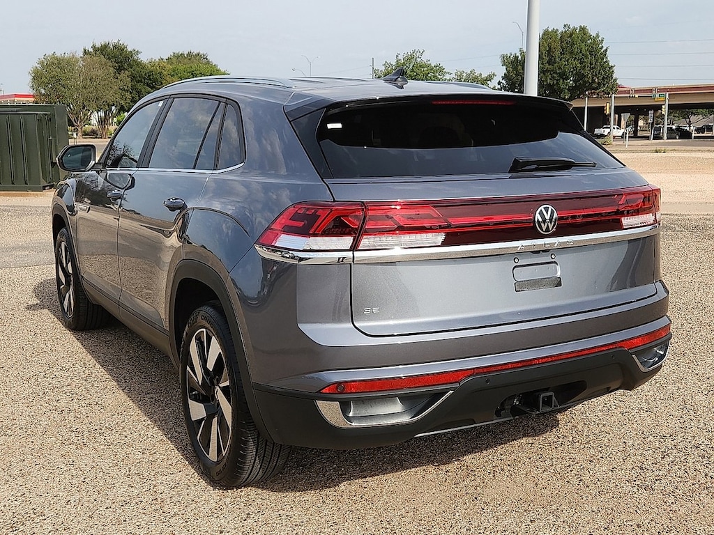 Used 2024 Volkswagen Atlas Cross Sport 2.0T SE w/Technology SUV