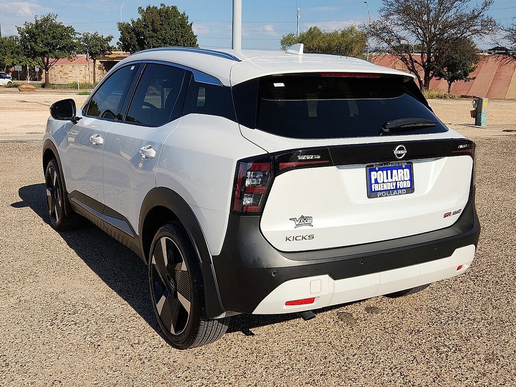 Used 2025 Nissan Kicks SR SUV