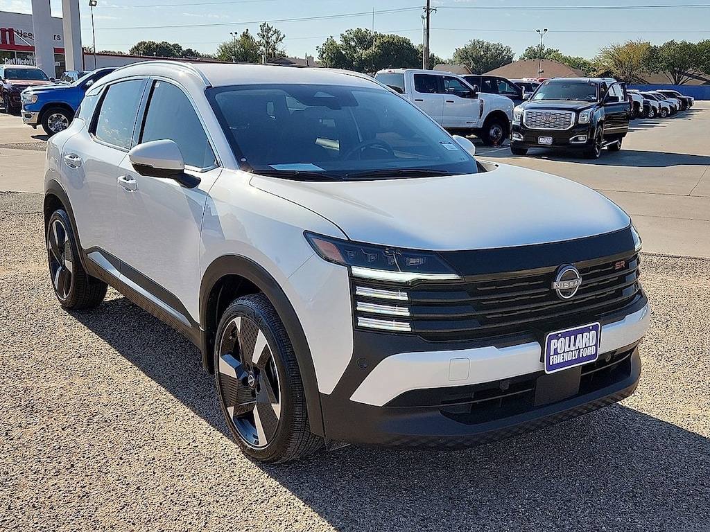Used 2025 Nissan Kicks SR SUV