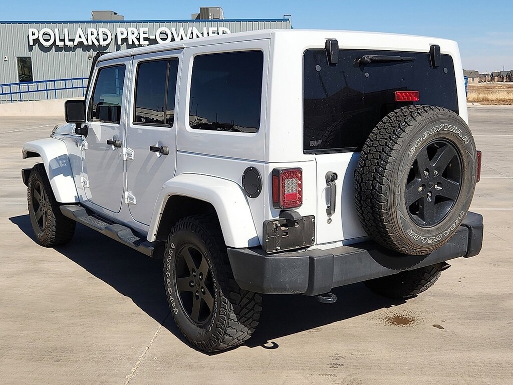 Used 2015 Jeep Wrangler Unlimited Sahara 4x4 SUV