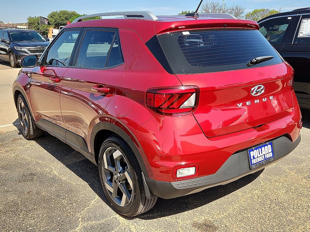 Used 2024 Hyundai Venue SUV