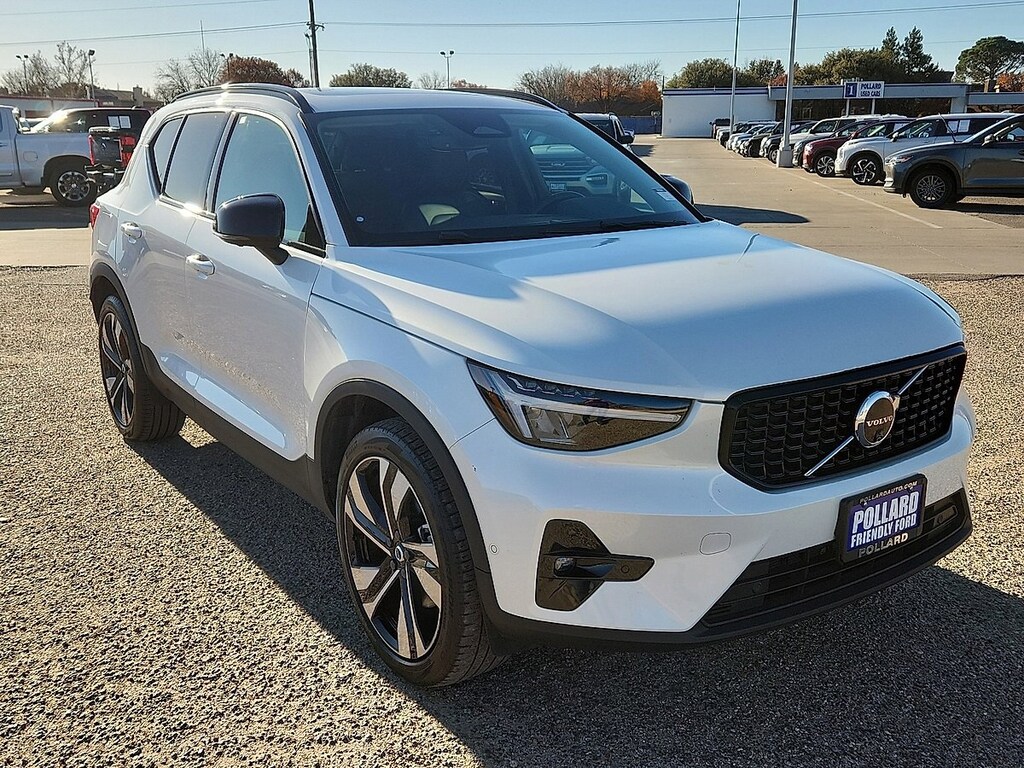 Used 2024 Volvo XC40 B5 Plus Dark SUV