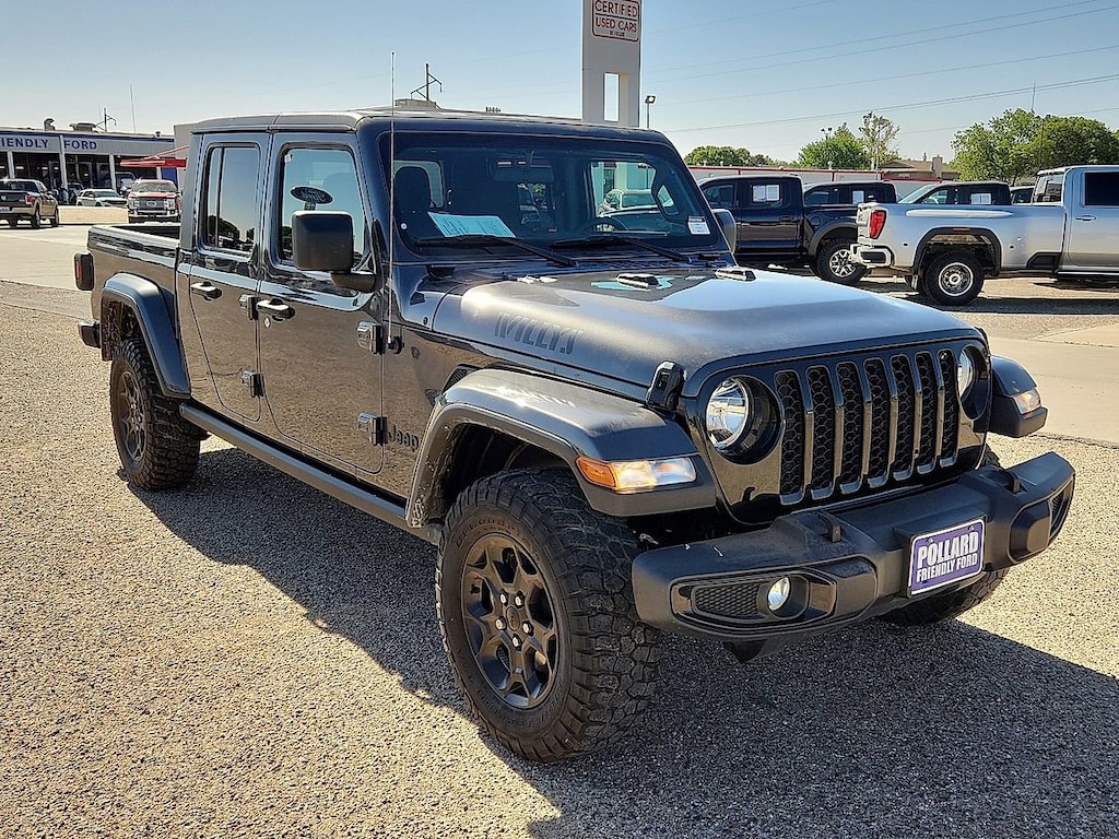 Used 2023 Jeep Gladiator Sport Truck Crew Cab