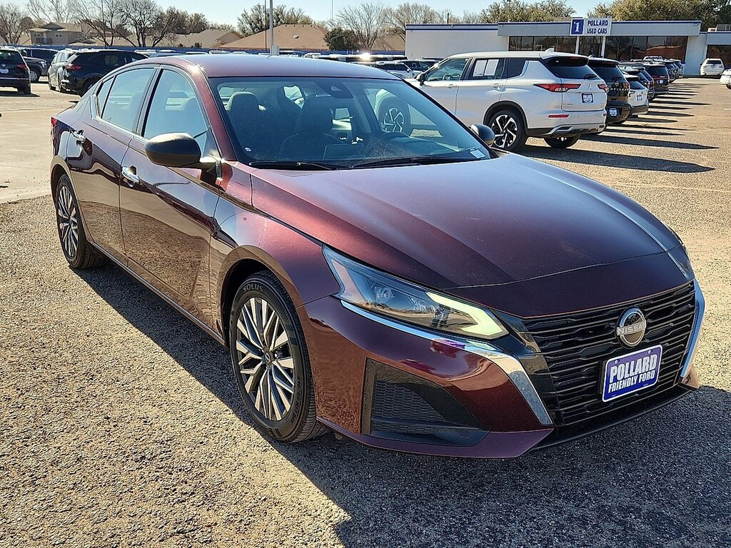 Used 2024 Nissan Altima 2.5 SV Sedan
