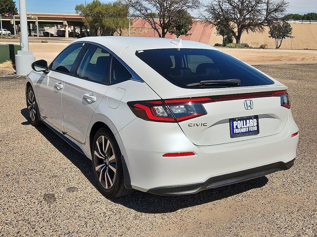 Used 2024 Honda Civic EX-L Hatchback