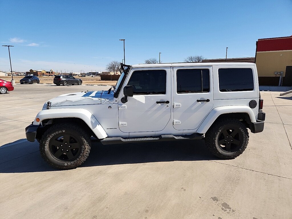 Used 2015 Jeep Wrangler Unlimited Sahara 4x4 SUV