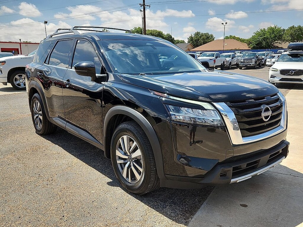 Used 2023 Nissan Pathfinder SL SUV