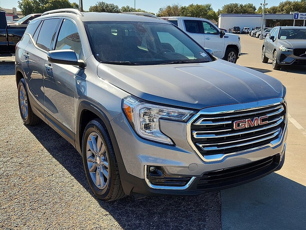 Used 2024 GMC Terrain SLT SUV