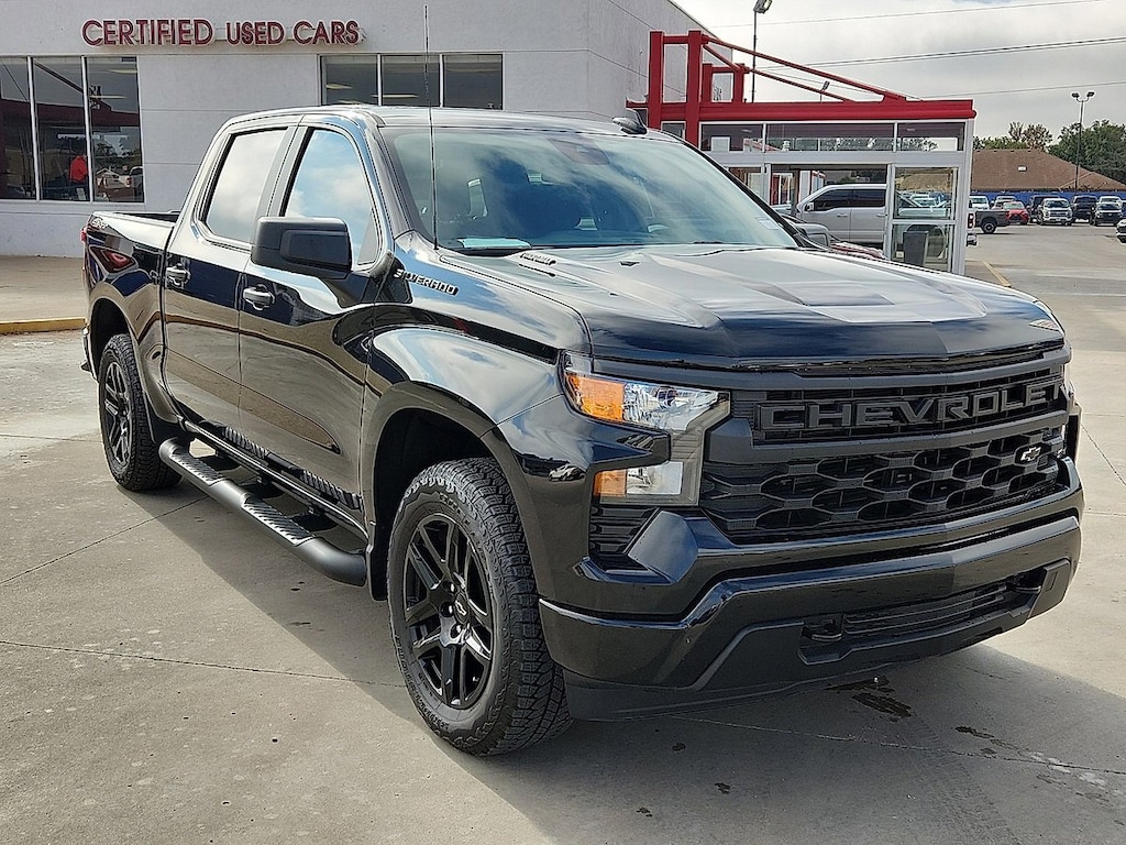 Used 2025 Chevrolet Silverado 1500 Custom Truck Crew Cab