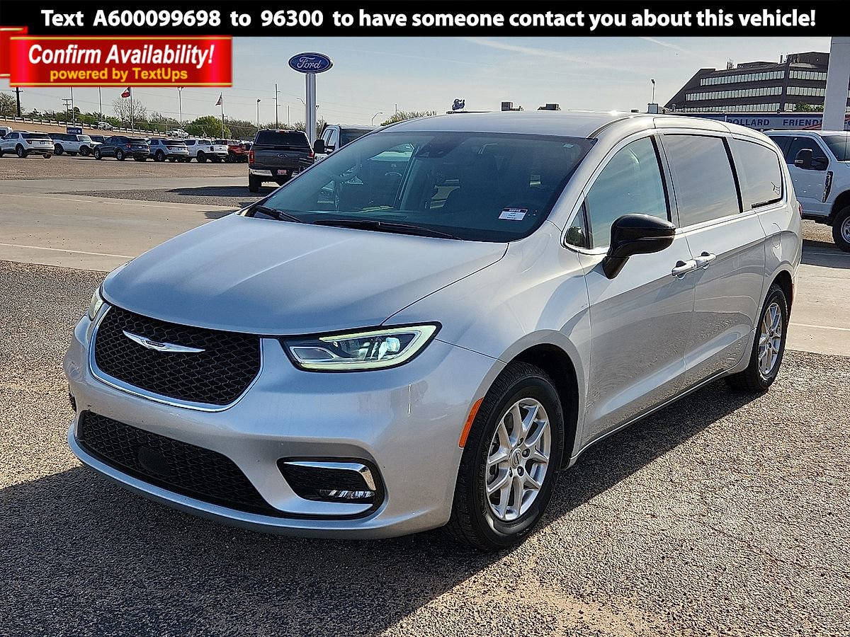 Certified Pre-Owned 2024 Chrysler Pacifica Touring L