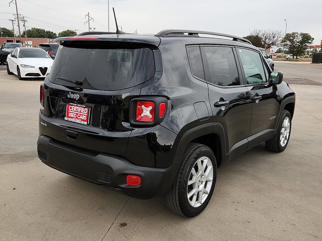 Used 2023 Jeep Renegade Latitude SUV