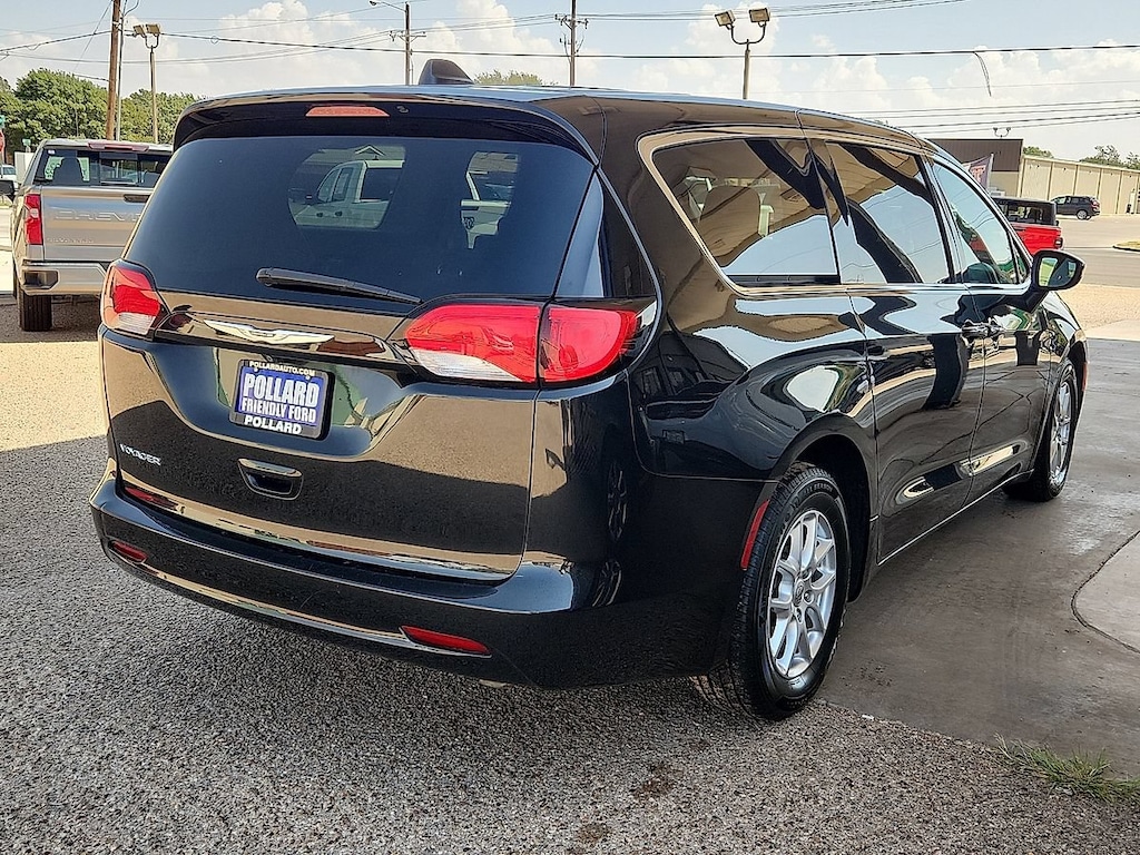 Used 2022 Chrysler Voyager LX Van Passenger Van