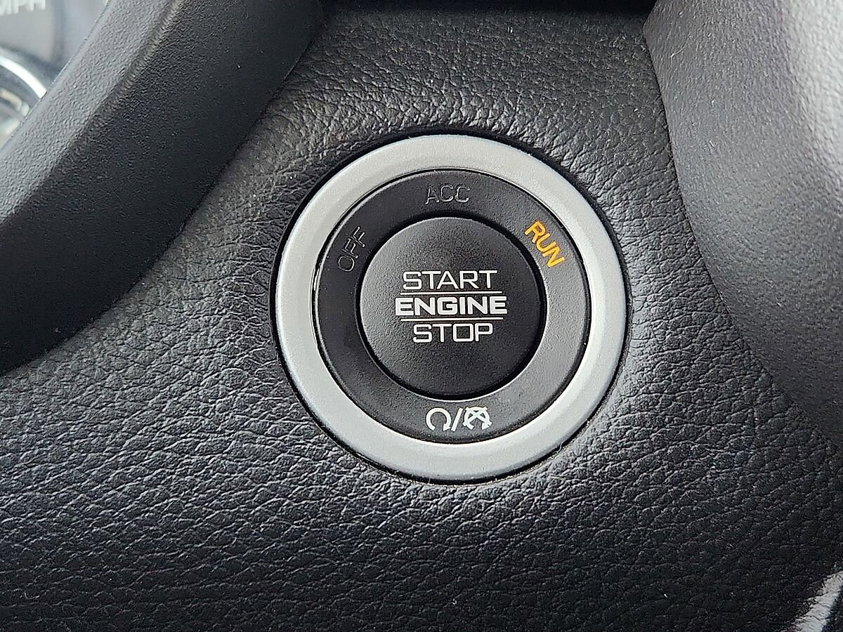 2020 RAM Ram 1500 Pickup Laramie - Photo 9