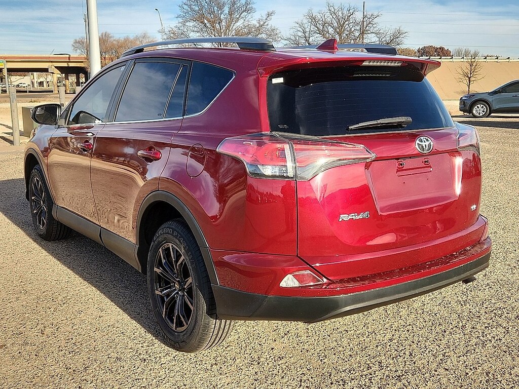 Used 2018 Toyota RAV4 LE SUV