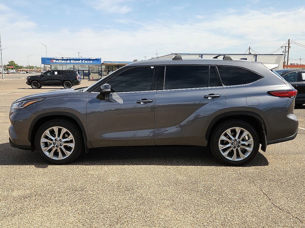 Used 2023 Toyota Highlander Limited SUV