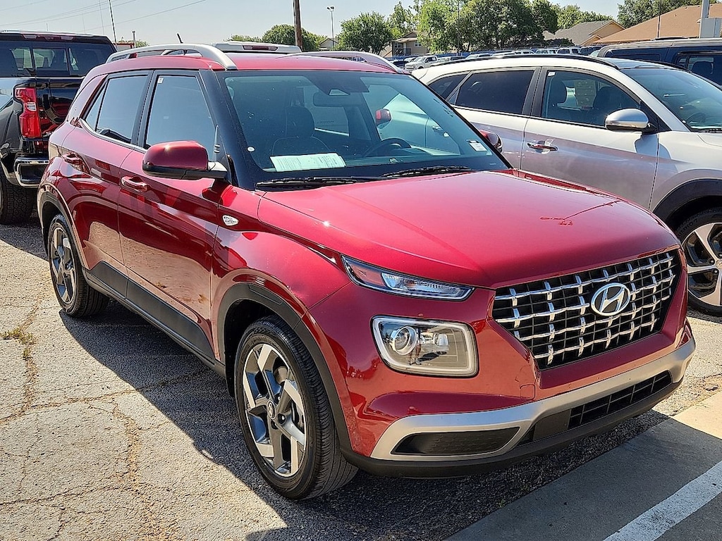 Used 2024 Hyundai Venue Limited SUV