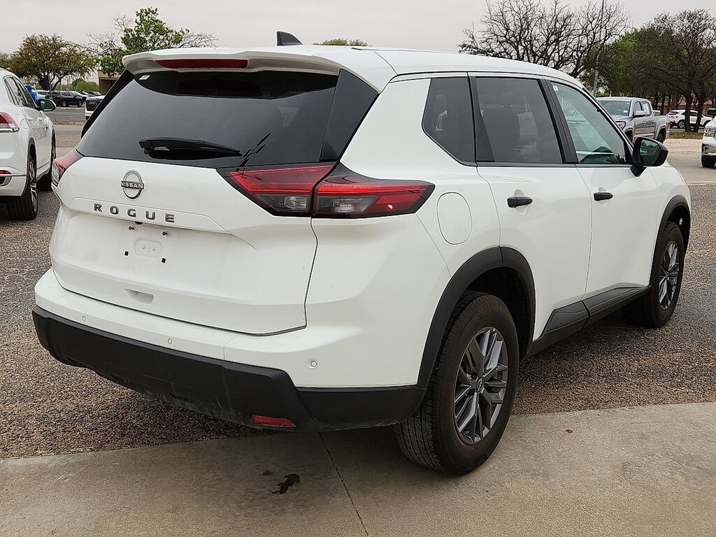 Used 2024 Nissan Rogue S SUV