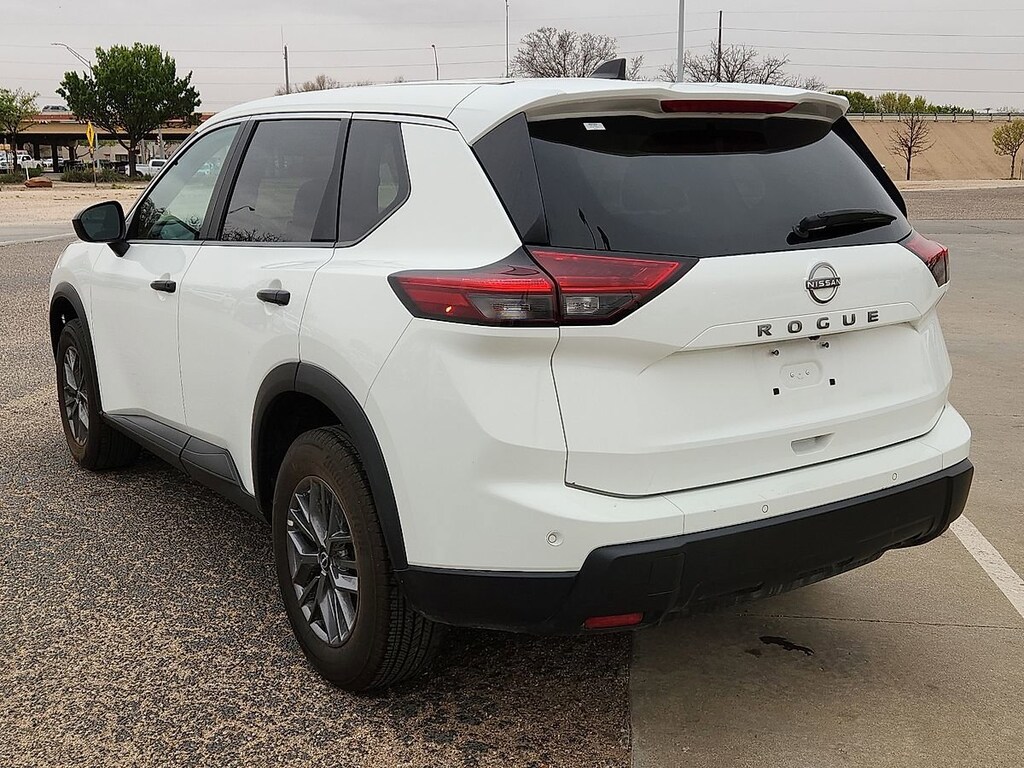 Used 2024 Nissan Rogue S SUV
