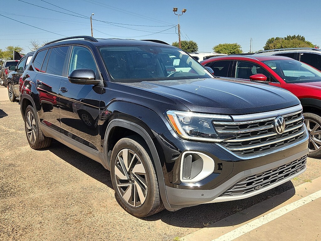 Used 2024 Volkswagen Atlas 2.0T SE w/Technology SUV