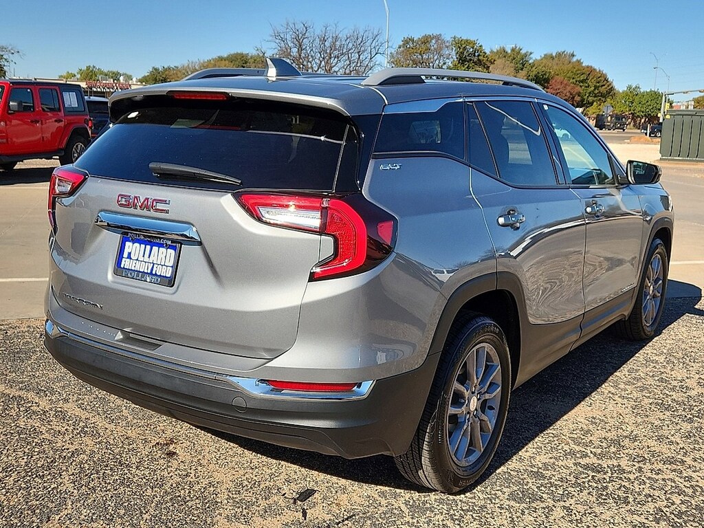 Used 2024 GMC Terrain SLT SUV