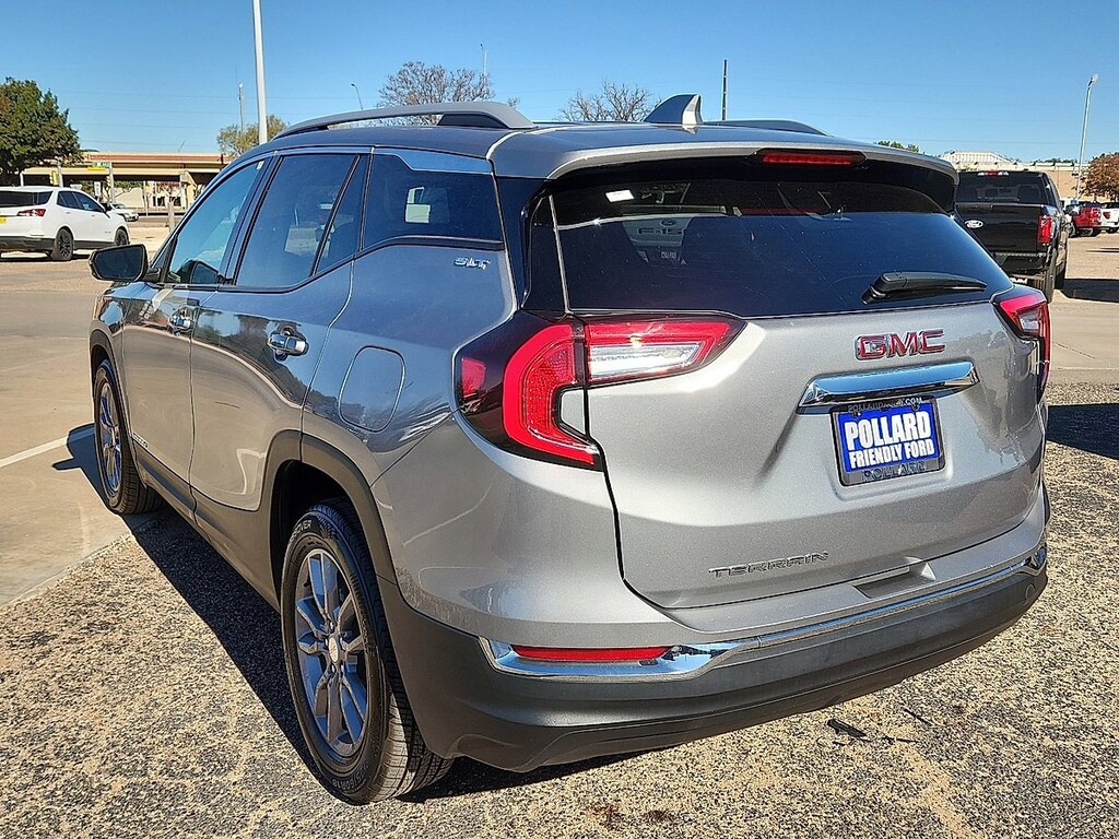 Used 2024 GMC Terrain SLT SUV