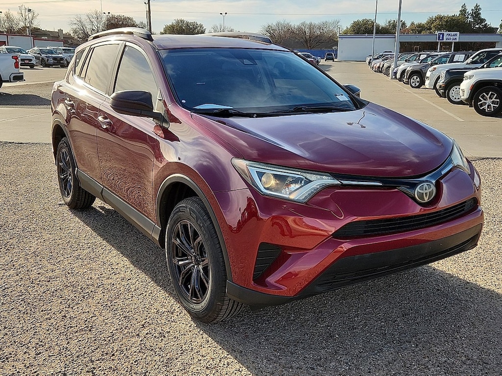 Used 2018 Toyota RAV4 LE SUV
