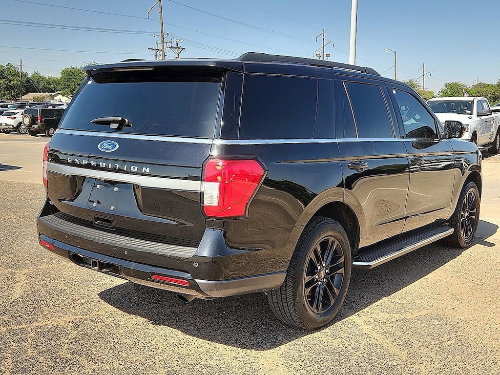Used 2023 Ford Expedition XLT SUV