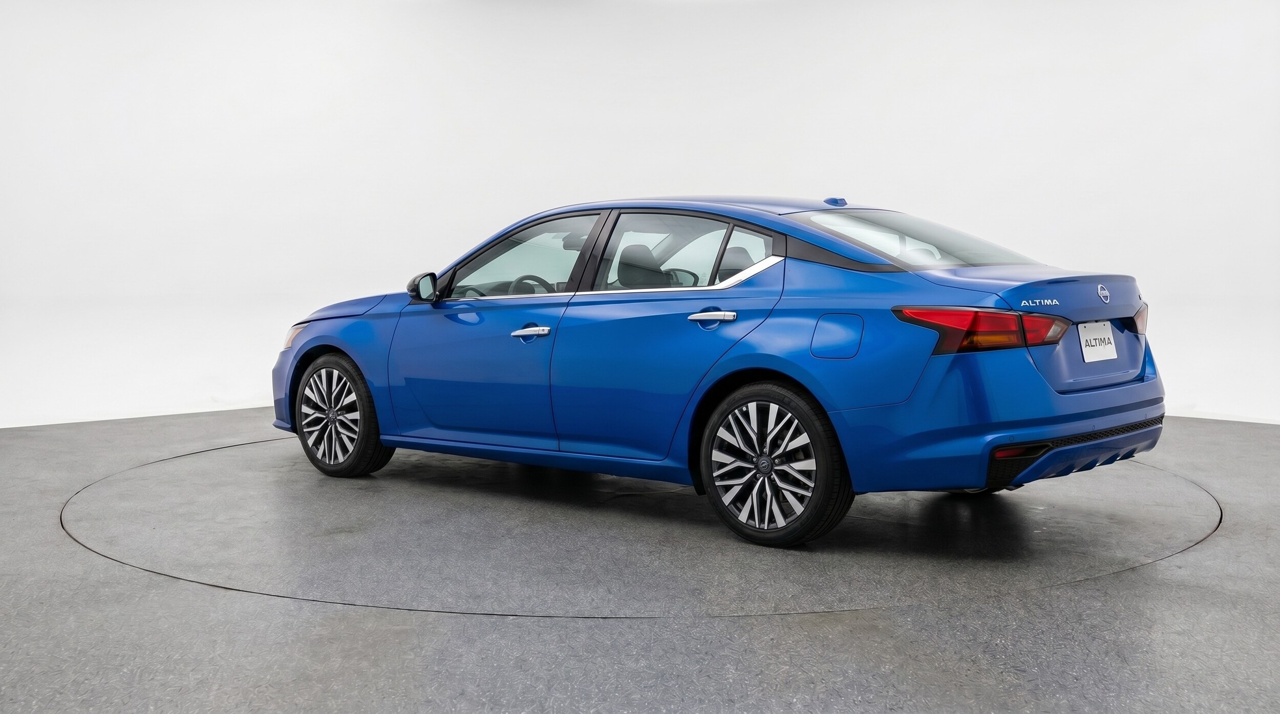 Thumbnail: 2025 Nissan Altima - 5