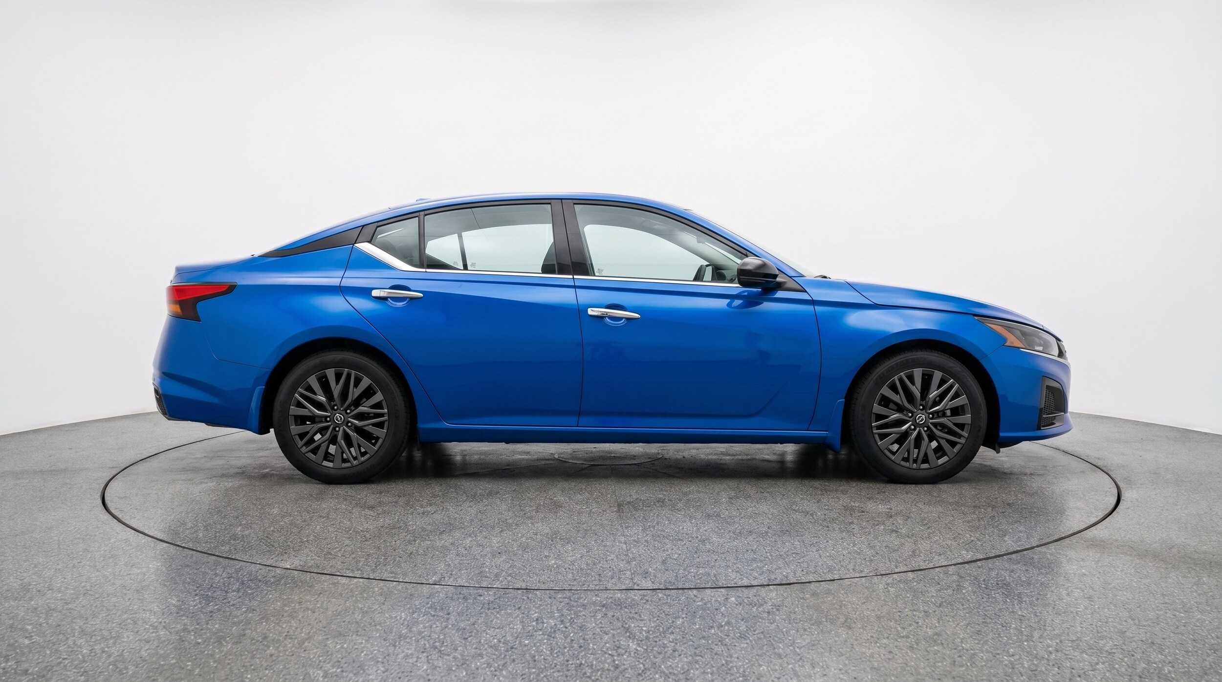 Thumbnail: 2025 Nissan Altima - 8