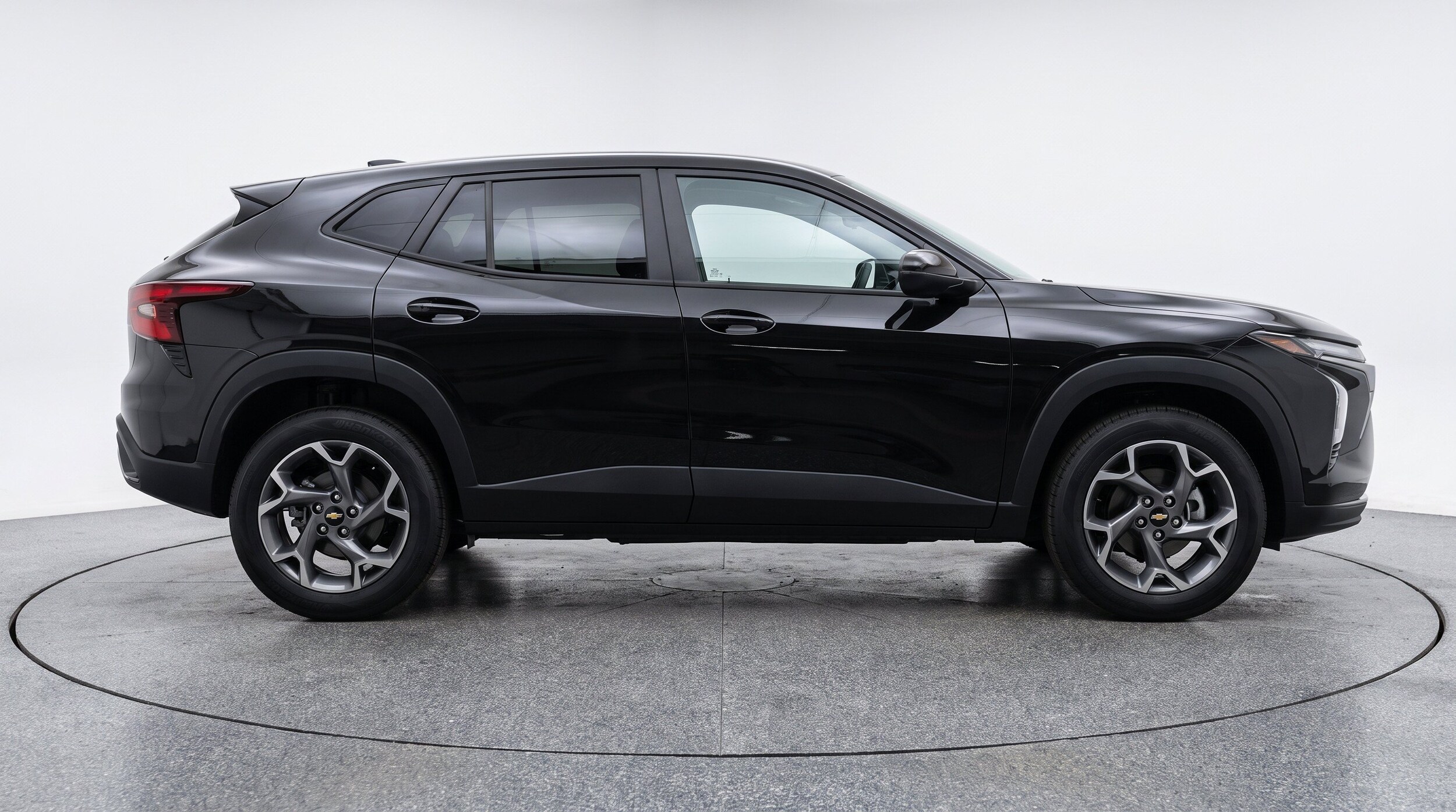 Thumbnail: 2025 Chevrolet Trax - 11