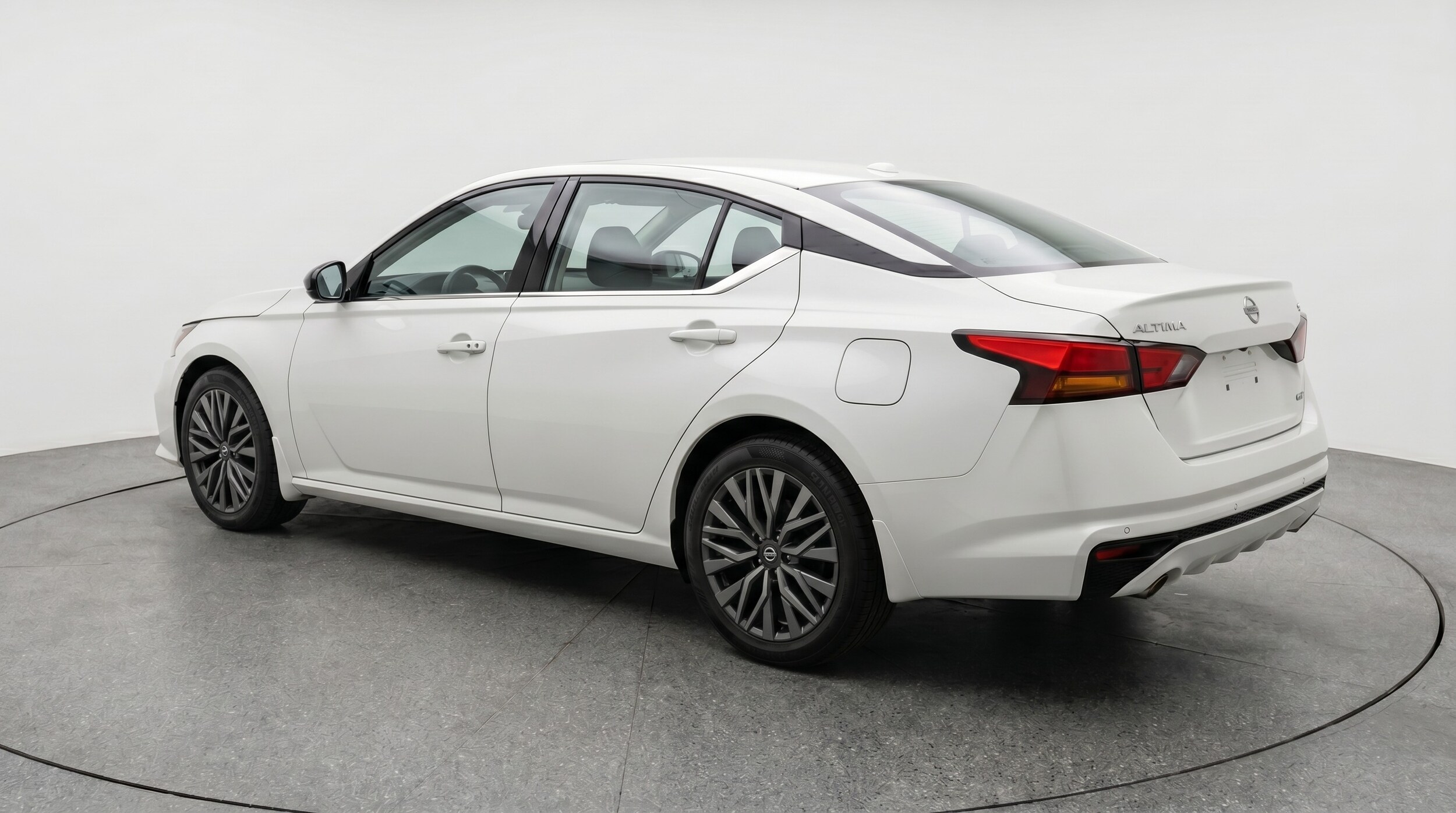 Thumbnail: 2025 Nissan Altima - 5