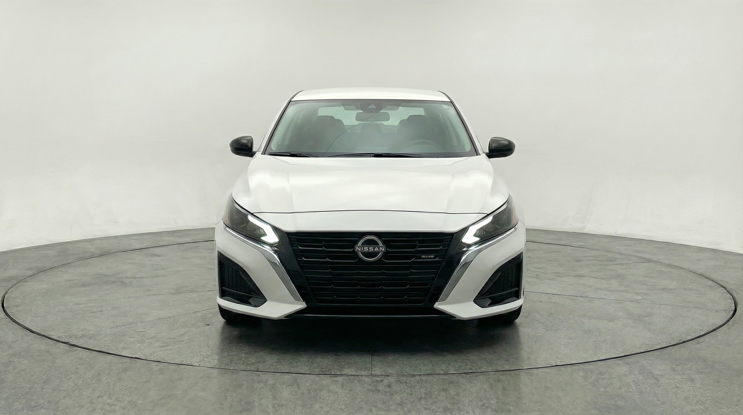 Thumbnail: 2025 Nissan Altima - 2